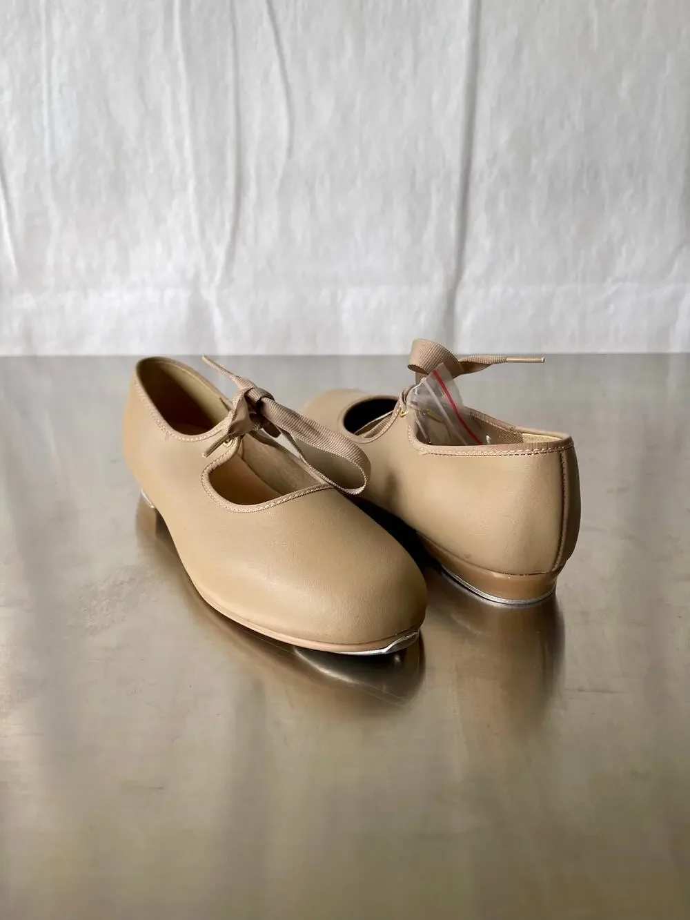 Bloch Tan Leather Tap Dance Shoes Performance Dancewear Size 3.5 M